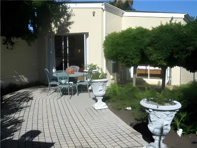 Navona Constantia Guest Cottage