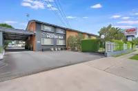 Cosmo Motel Adamstown Hotels in Adamstown Heights