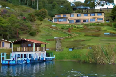 Hotel Refugio Pozo Azul Các khách sạn ở Aquitania