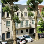 Pand 17 - Charming Guesthouse - Airport Shuttle
