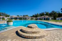Limone Beach Resort - Pools