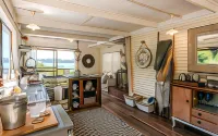 Waiheke Island Motel Hotels in Beachlands