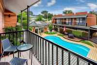 National Hotel Complex Bendigo - balcony