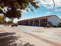 Econo Lodge Crystal Coast Hotels in Beaufort