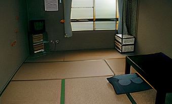7. Ryokan K..