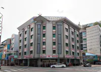 Raise Hotel Hotel di Taichung