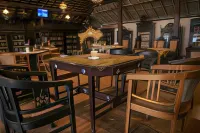 Kedaton Wetan Homestay فنادق في Glagah