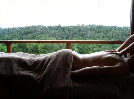 Woodlands Self Catering Отели рядом с достопримечательностью «Sedge Links Golf Course»