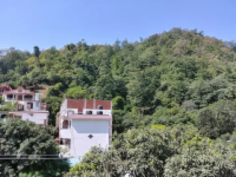 เมาท์ วัลเลย์ มามา คอทเทจ