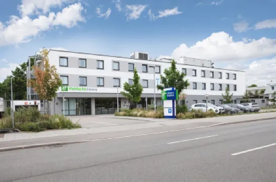 Holiday Inn Express MUNICH - OLYMPIAPARK by IHG Hotels near BMW Welt