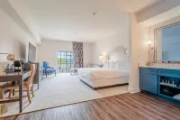 Chateau Renault Hotels in Egg Harbor City
