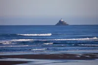 Lighthouse Inn - Inns