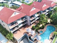 Montana Palms Resort Hotels in Mermaid Beach