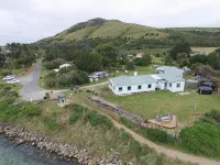 Surat Bay Lodge by the Sea/Backpackers Hostel