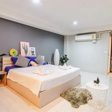 Ploen Ploen Residence