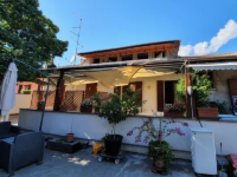 イ ポルティチ BB - チェルノッビオ チェルノッビオのホテル