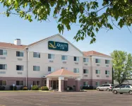 Quality Inn Hotels in Fridley