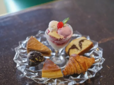 Hotel the Capital Ltd. Hotels near Ahsan Manzil Museum