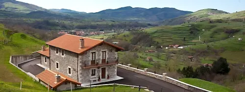 Rural house (full rental) La Cabaña de Manuela for 8 people Hotels in Pas - Miera