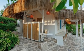 Golden Lighthouse Hotel
