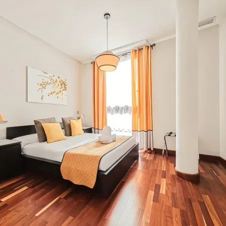 Azz Sevilla Torre de la Plata Apartamentos
