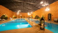 Quindeloma Art Hotel And Gallery - Pools