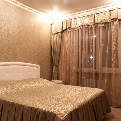 Gold Hotel