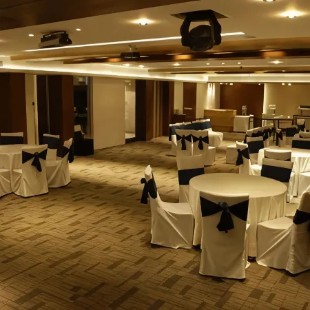Maya Hotel