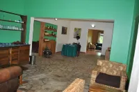 Little Woods Inn - 3-Star