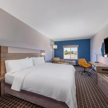 Holiday Inn Express & Suites PITTSBURG by IHG