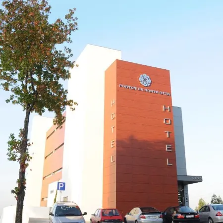 Hotel Portas de Santa Rita Отели в г. Валонгу