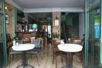 Yolohostel