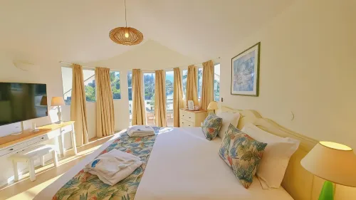 Le Nautile Beachfront