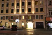 Suite Hotel 900 m Zur Oper Hotell i Gemeindebezirk Wieden