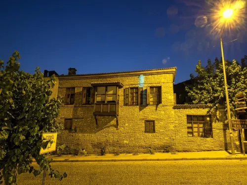 Birgi Hotel Saliha Hanim Tas Konak