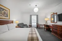 The Lawson Riverside Suites