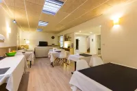 Hostal Bonany Hotels in Son Vida