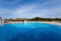 Apartments Katoro Plava Laguna Hotels in Crveni Vrh