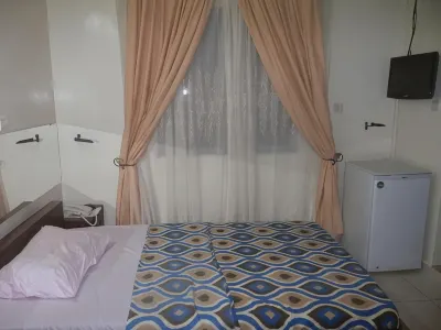 Résidence-Auberge Le Caïlcédrat