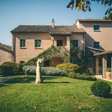 Tenuta Santi Giacomo e Filippo