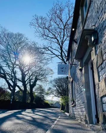 Cosy Apartment above Village Pub