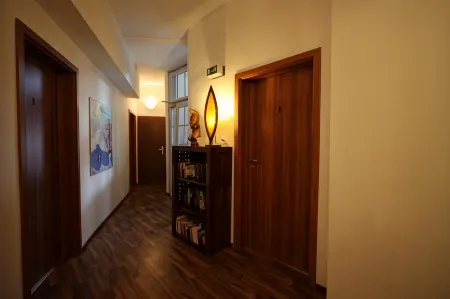 Stadthotel Kleiner Berg Отели в г. Фридрихсхафен