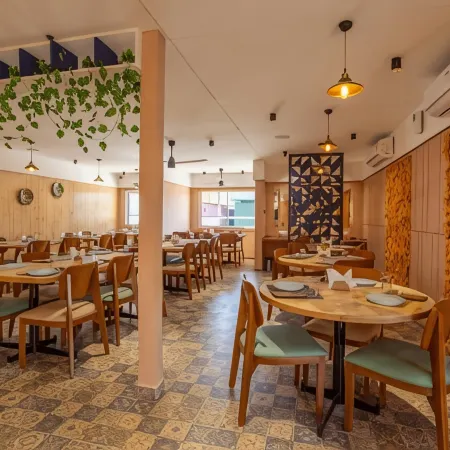 Click Hotel Mundra Отели в г. Мандра