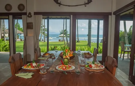 Citakara Sari Villas Отели рядом с достопримечательностью «Candidasa Bali Driver»