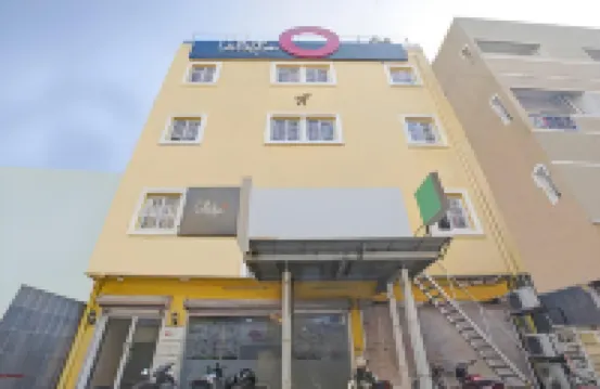 Gulnaar Inn Hotels near Stella Maris College