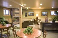 GetAways at Olympic Village Inn