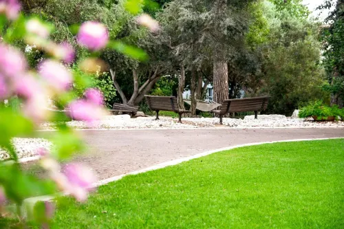 Eden Inn Hotels in Caesarea