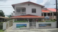 熱帶微風度假旅館暨傢俱公寓