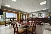 Super 8 by Wyndham Calhoun Hotels in Calhoun