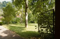 Clove Garden Kandy โรงแรมใน